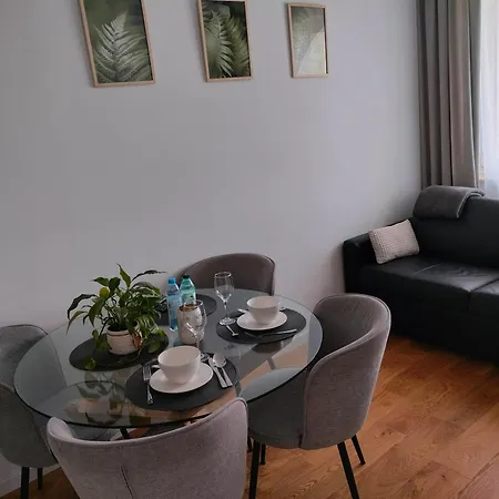 Karoliny 2 Self Check-in, Parking Apartment Rzeszow